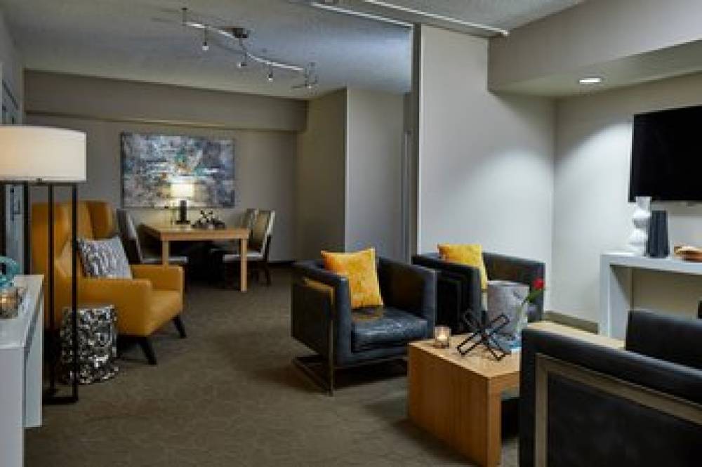 Renaissance Chicago Glenview Hotel 2