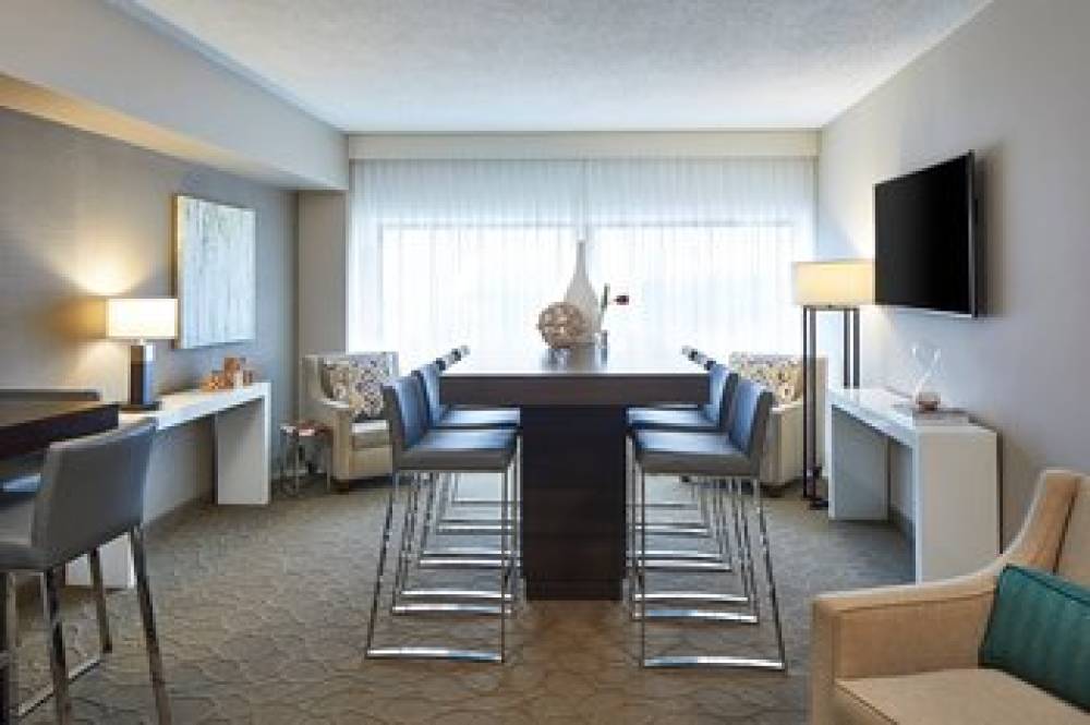 Renaissance Chicago Glenview Hotel 1