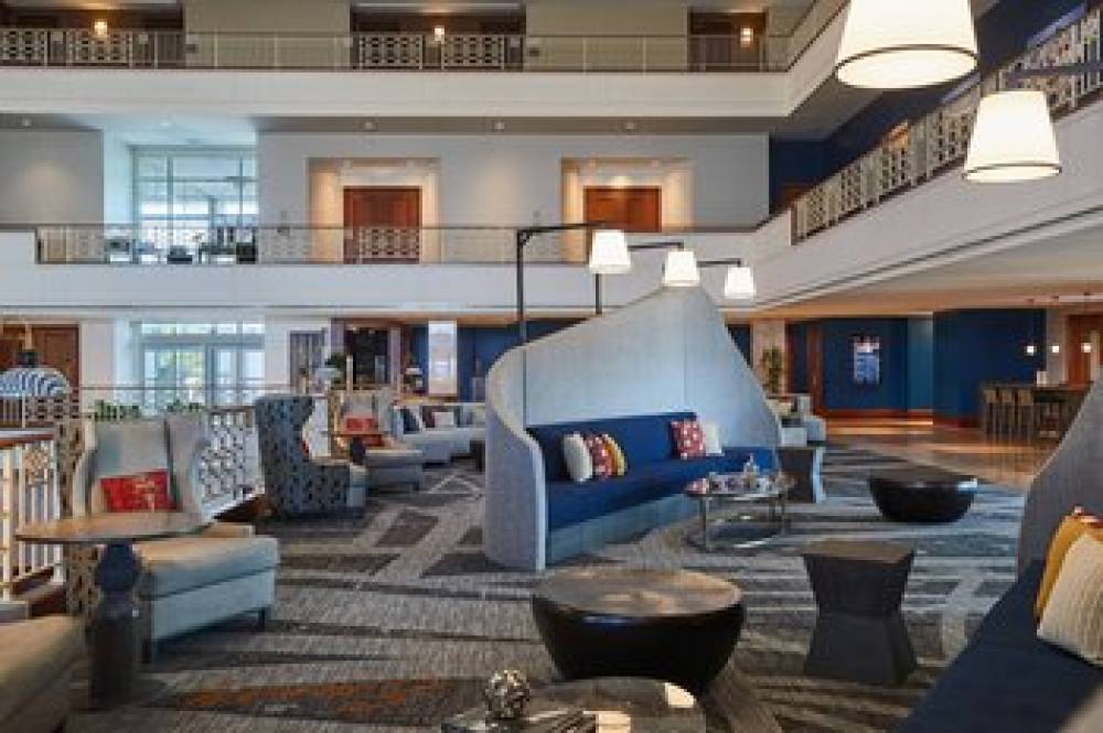 Renaissance Concourse Atlanta Airport Hotel 2