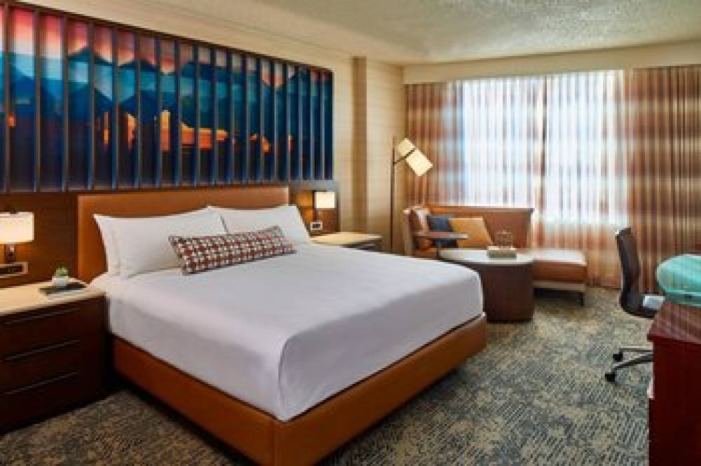 Renaissance Dallas Hotel 1