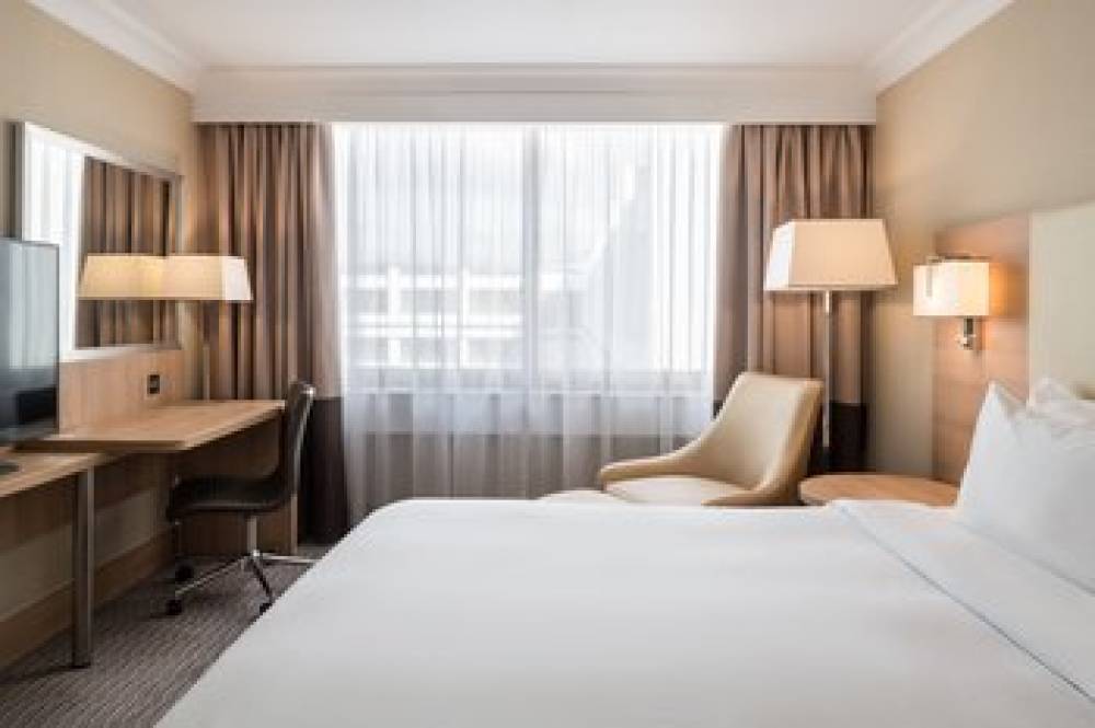 Renaissance London Heathrow Hotel 8