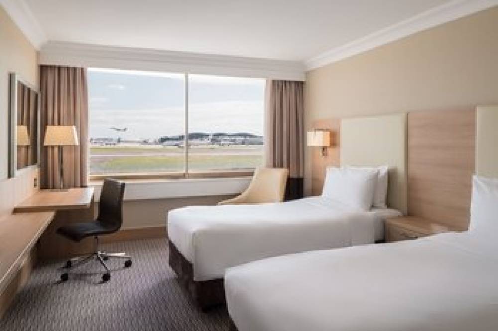 Renaissance London Heathrow Hotel 7