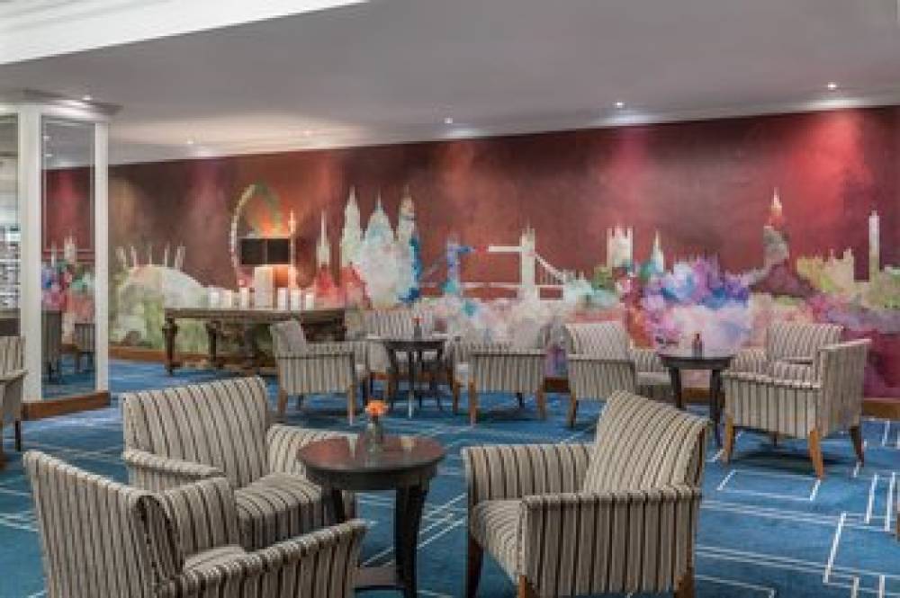 Renaissance London Heathrow Hotel 1
