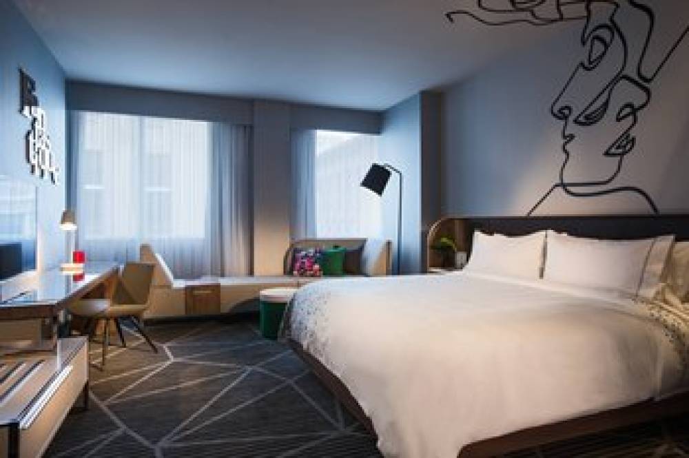 Renaissance Montreal Downtown Hotel 5
