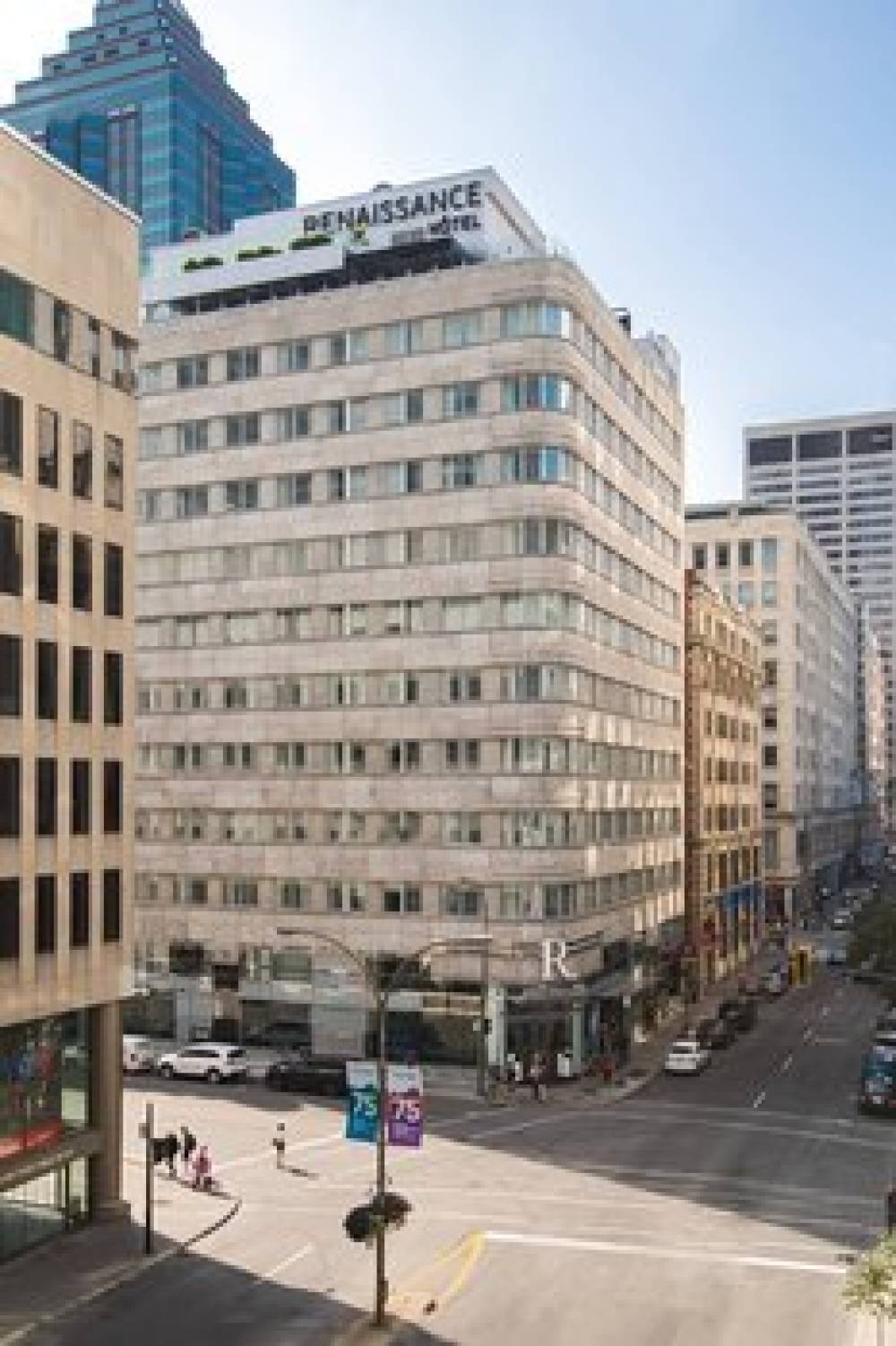 Renaissance Montreal Downtown Hotel 1