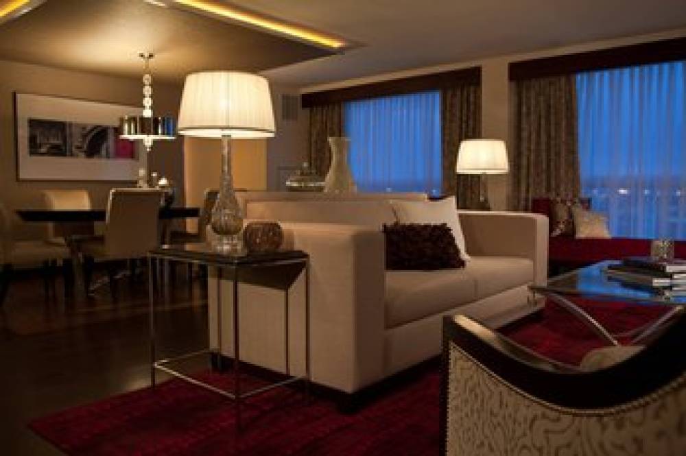 Renaissance Newark Airport Hotel 3