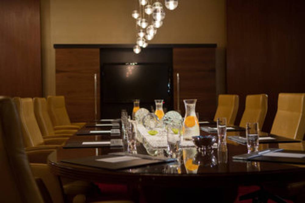 Renaissance Newark Airport Hotel 10