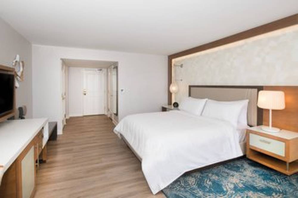 Renaissance Newport Beach Hotel 9