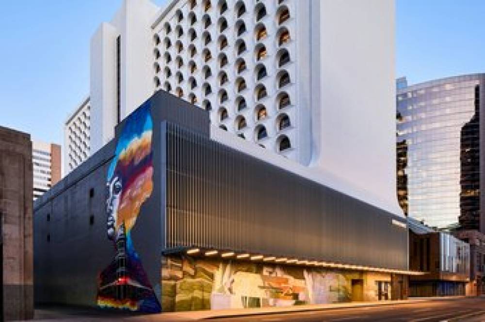 Renaissance Phoenix Downtown Hotel 2