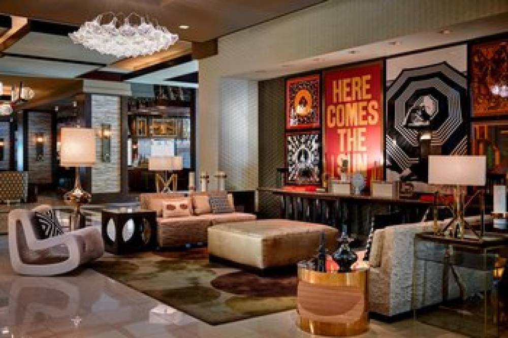 Renaissance Phoenix Downtown Hotel 1