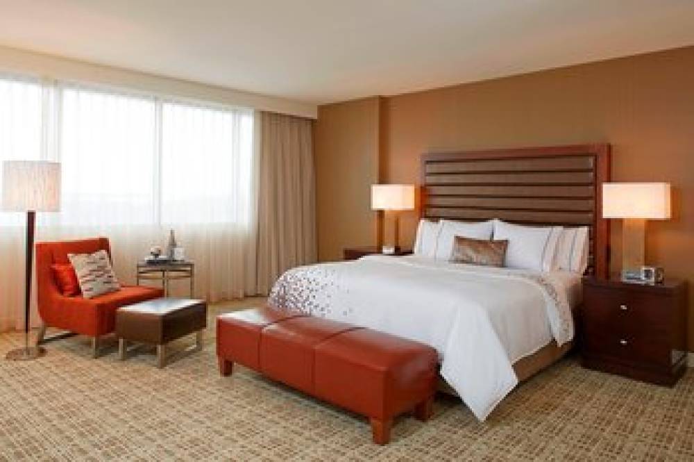 Renaissance St Louis Airport Hotel 7