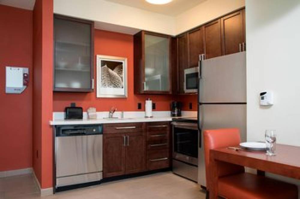 Residence Inn By Marriott Austin-University Area 7