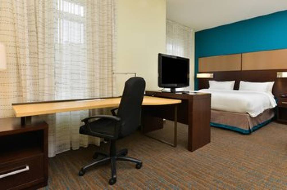 Residence Inn By Marriott Champaign 10