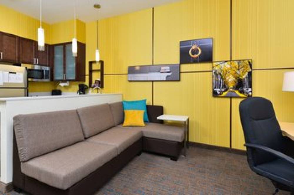 Residence Inn By Marriott Champaign 9
