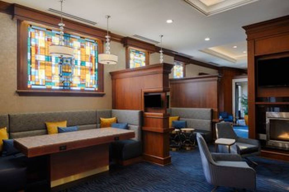 Residence Inn By Marriott Cincinnati Downtown The Phelps 7