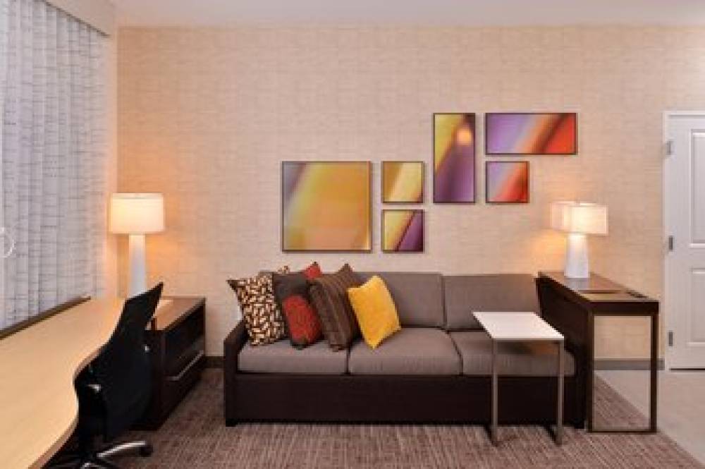 Residence Inn By Marriott East Lansing 8