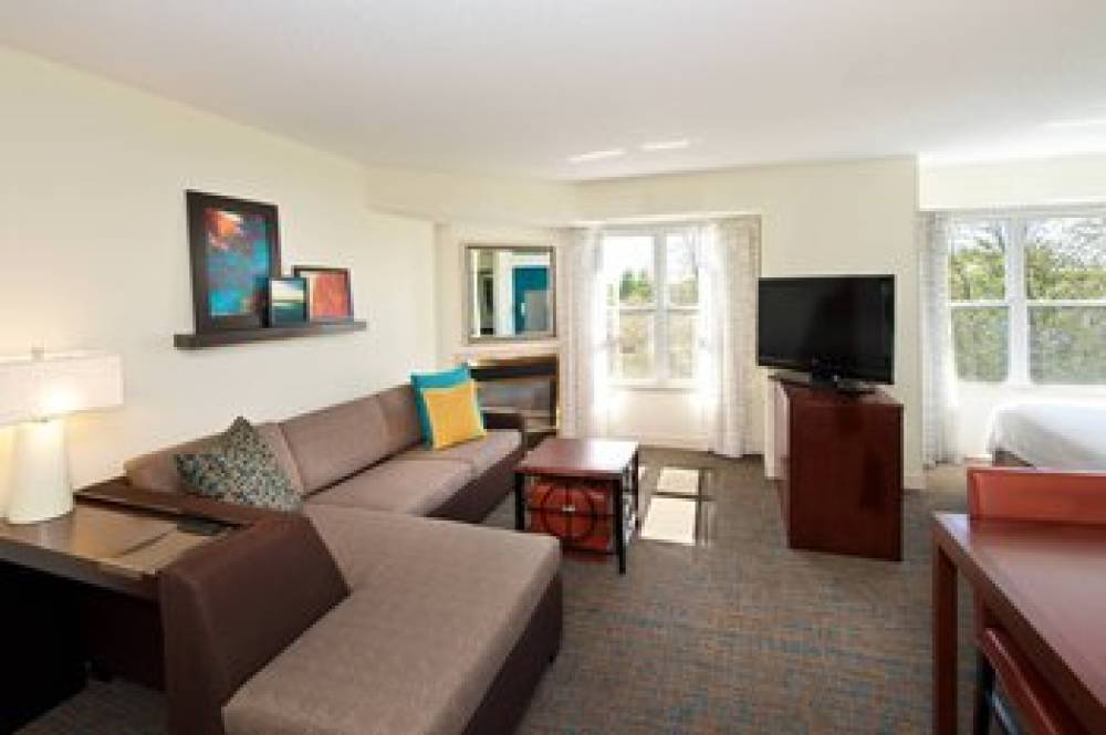 Residence Inn By Marriott Evansville East 9