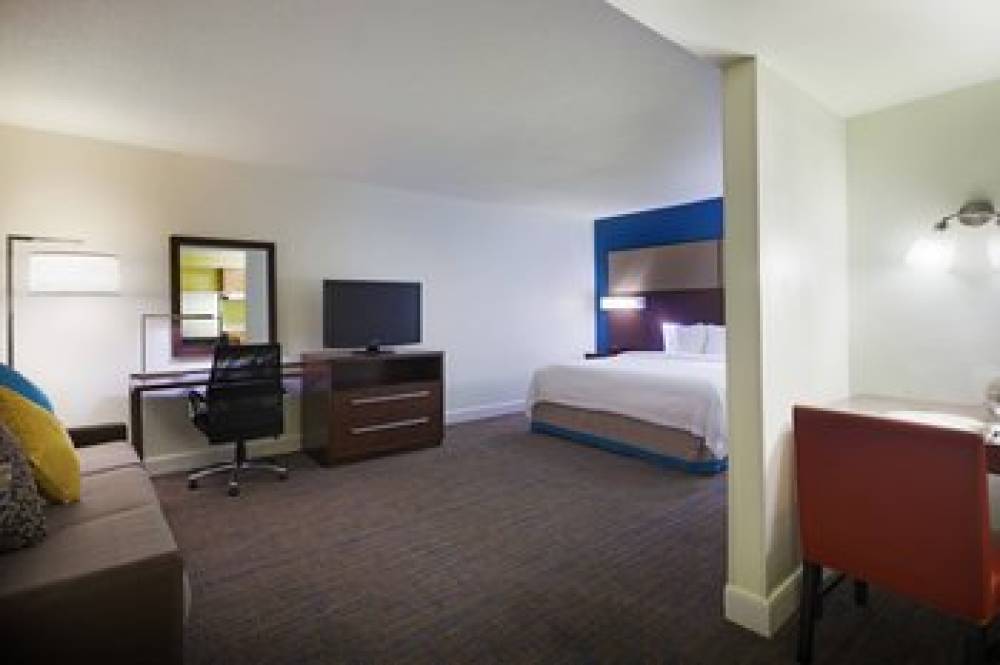 Residence Inn By Marriott Houston By The Galleria 7