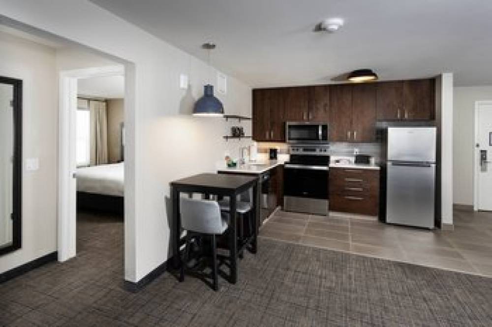 Residence Inn By Marriott Milwaukee Brookfield 10