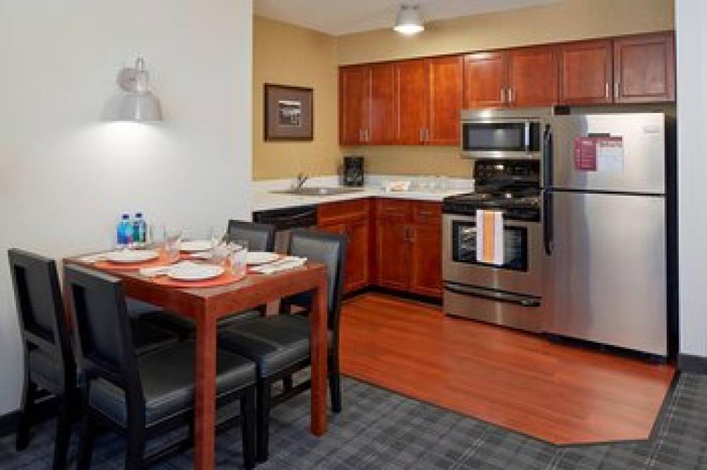 Residence Inn By Marriott Minneapolis Downtown At The Depot 10