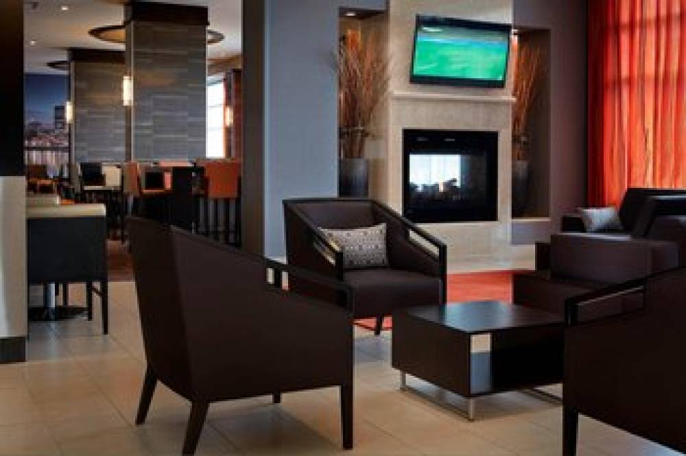 Residence Inn By Marriott Montreal Airport 3