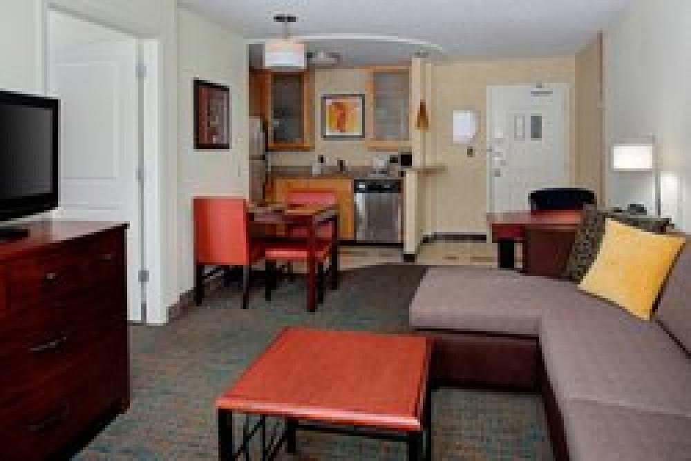 Residence Inn By Marriott Richmond Chester 10