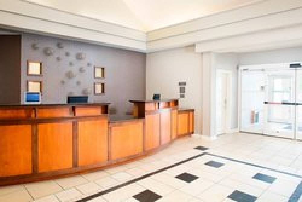 Residence Inn By Marriott Roanoke Airport 10