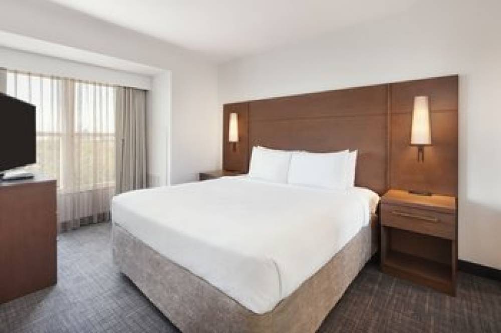 Residence Inn By Marrriott Daytona Beach Speedway-Airport 8