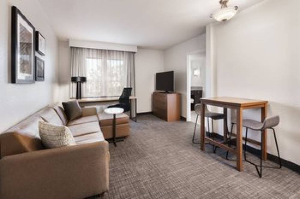 Residence Inn By Marrriott Daytona Beach Speedway-Airport 7