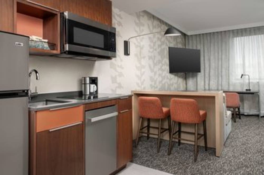 RESIDENCE INN QUEENS MARRIOTT 7