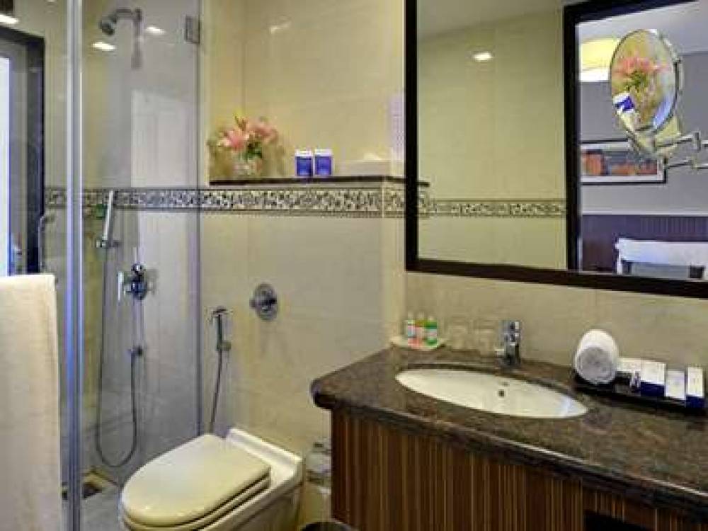 RESIDENCY SAROVAR PORTICO 7