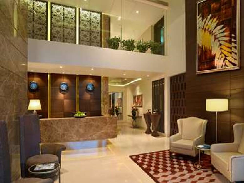RESIDENCY SAROVAR PORTICO 8