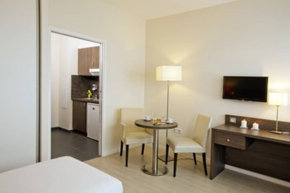 RESIDHOME REIMS CENTRE 9