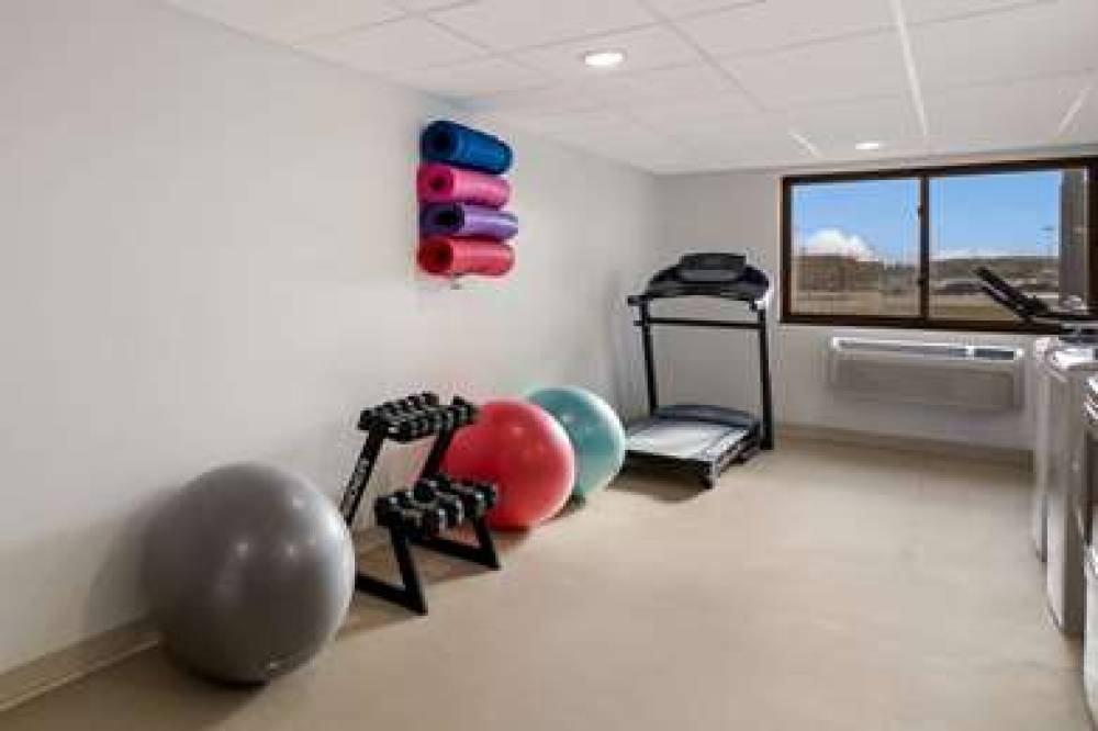 Revel Minot, SureStay Collection By Best Western 1