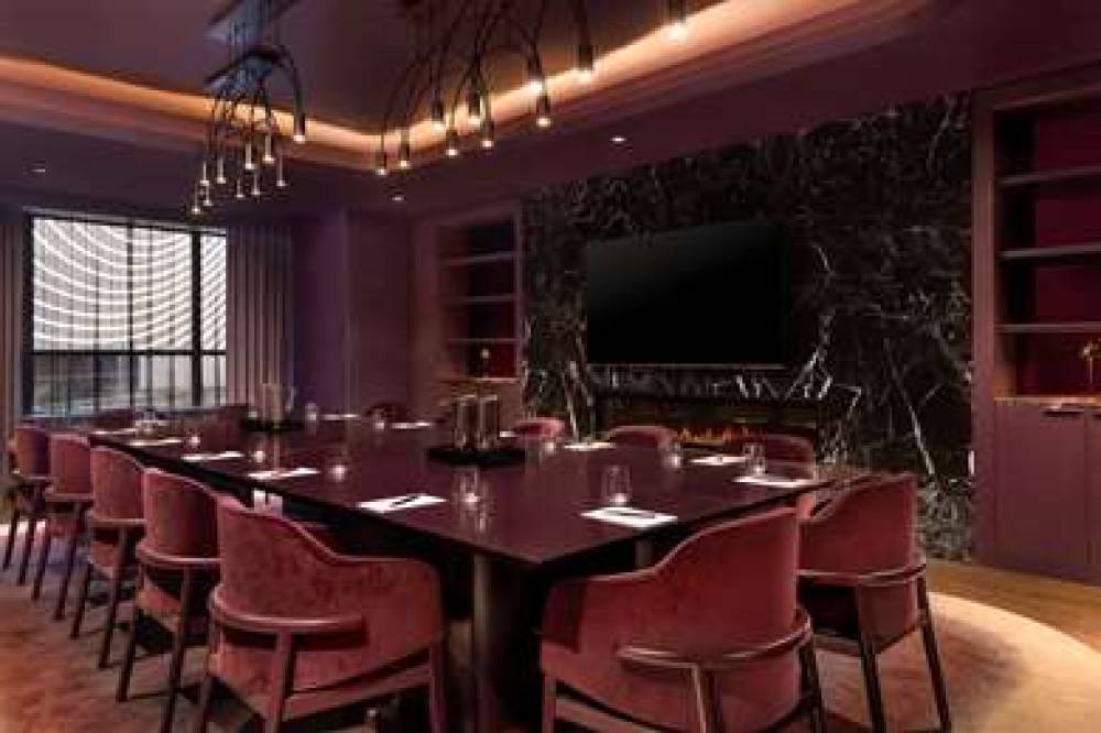 REVERY TORONTO, CURIO BY HILTON 9