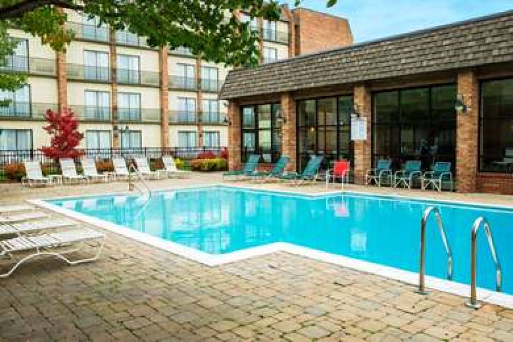 Rit Inn And Conference Center