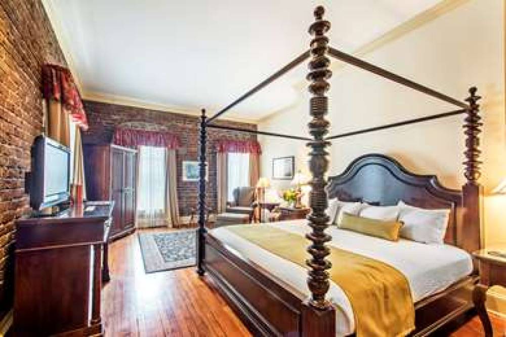 RIVER STREET INN 7