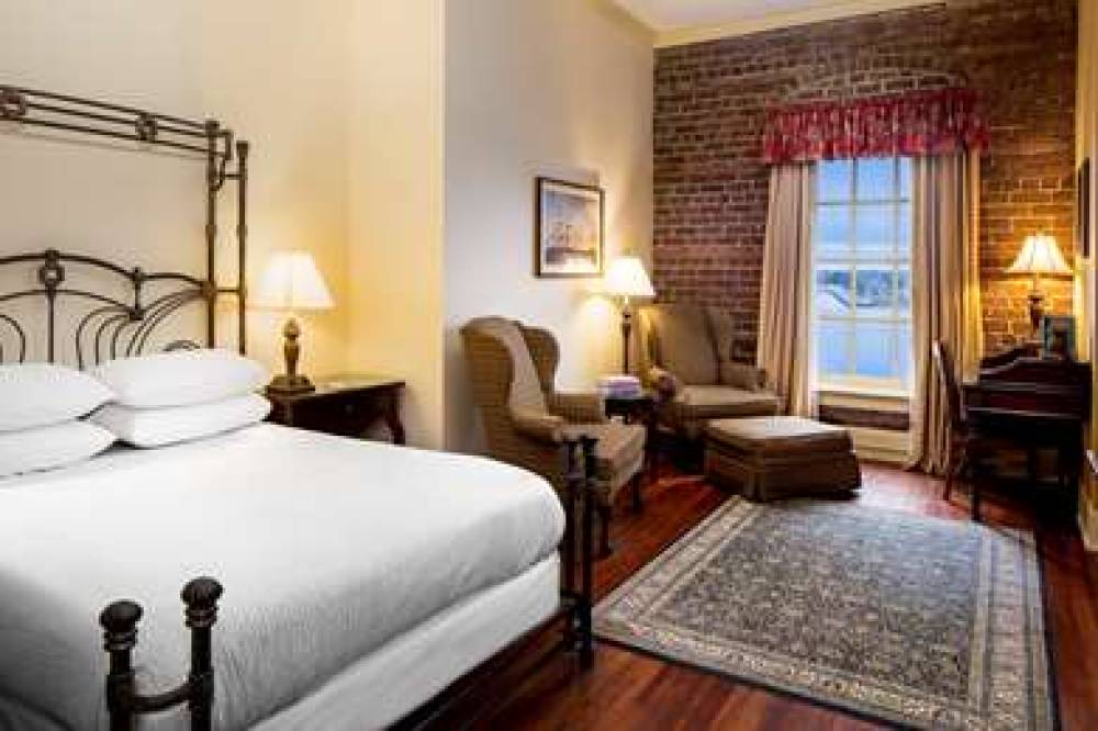 RIVER STREET INN 6