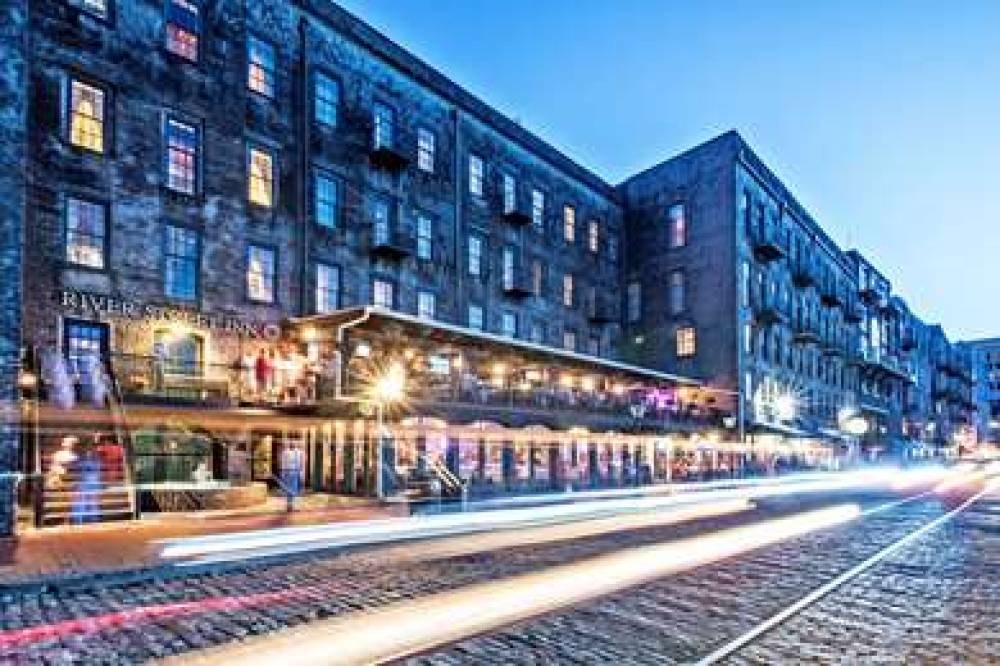 RIVER STREET INN 1