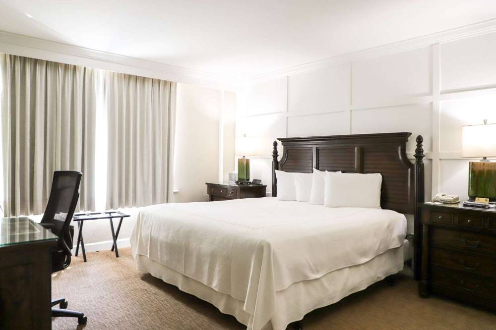 Riverside Hotel 6