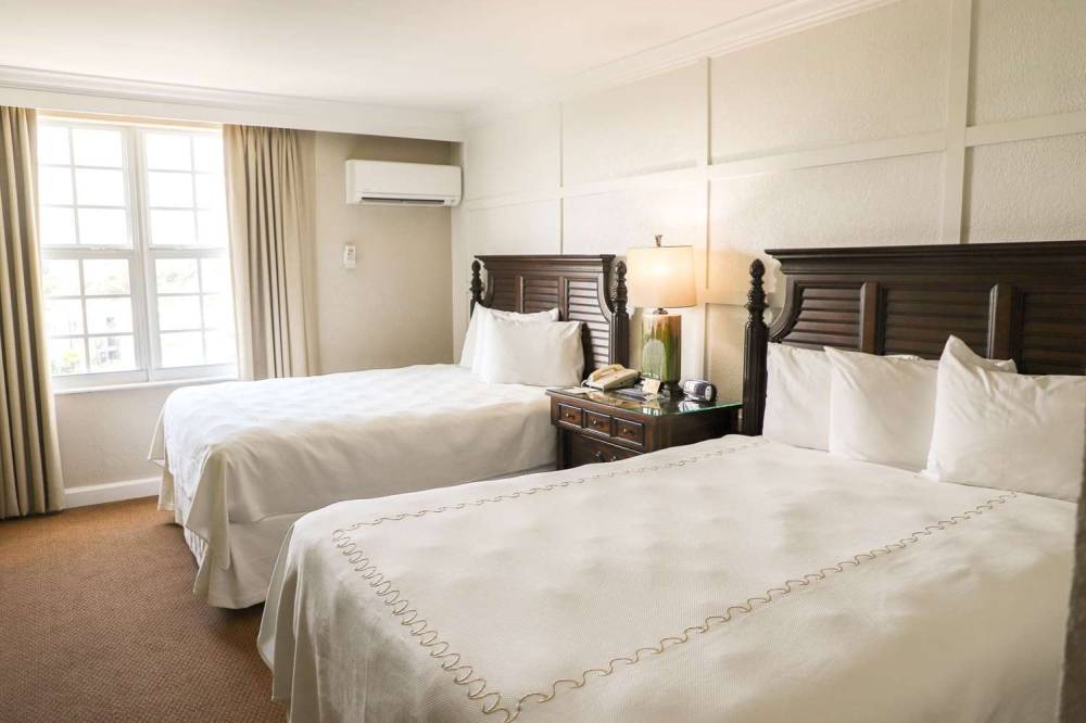 Riverside Hotel 3