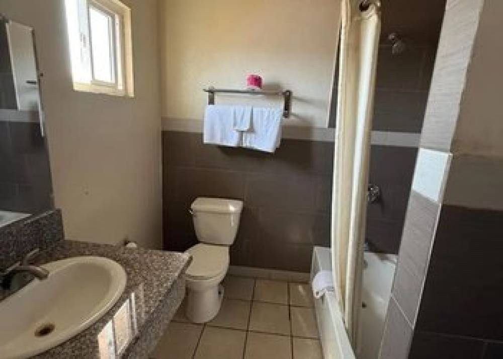 Robinhood Motel Anaheim West 7