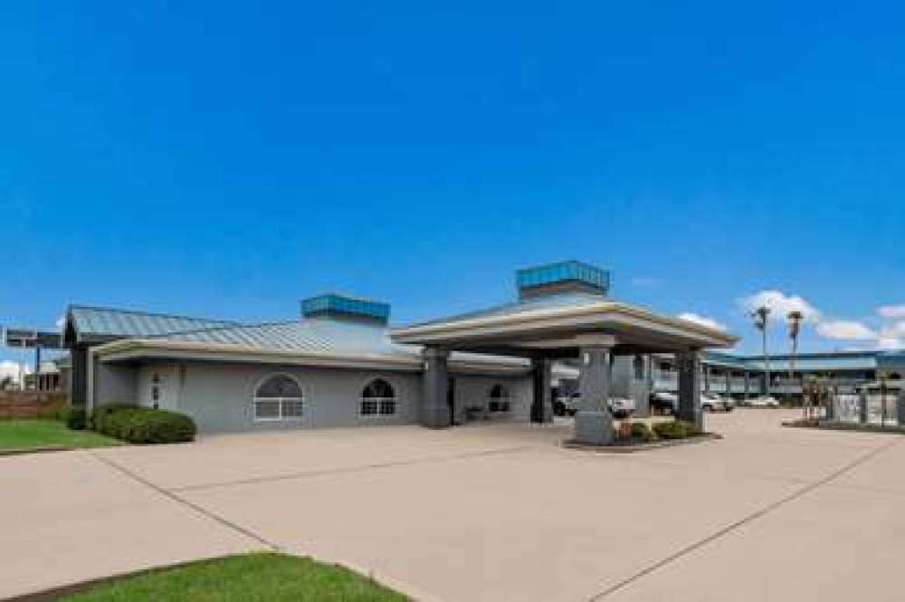 RODEWAY INN AND SUITES CORPUS CHRIS 1