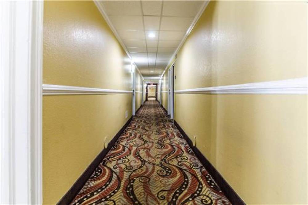 RODEWAY INN AND SUITES JACKSONVILLE 7