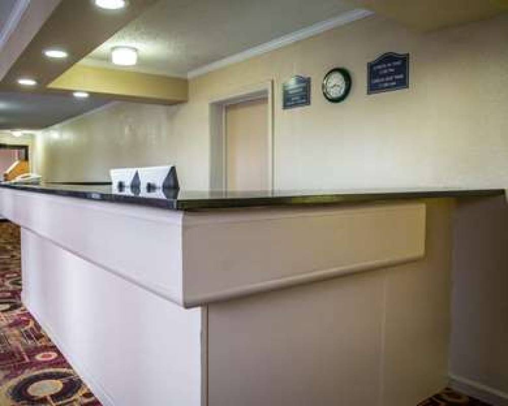 RODEWAY INN AND SUITES PLYMOUTH HWY 3