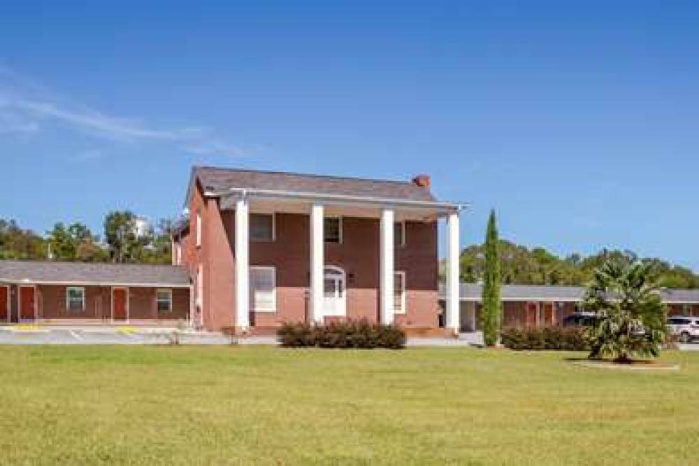 RODEWAY INN AND SUITES 1