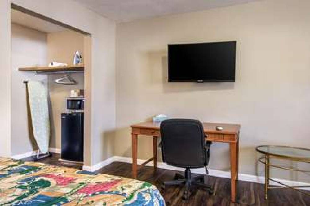 RODEWAY INN AND SUITES 6