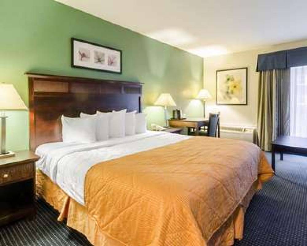 RODEWAY INN AND SUITES WILLIAMSBURG 5