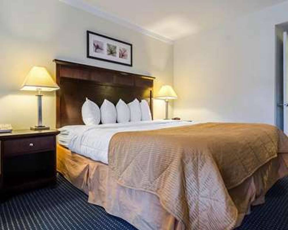 RODEWAY INN AND SUITES WILLIAMSBURG 2