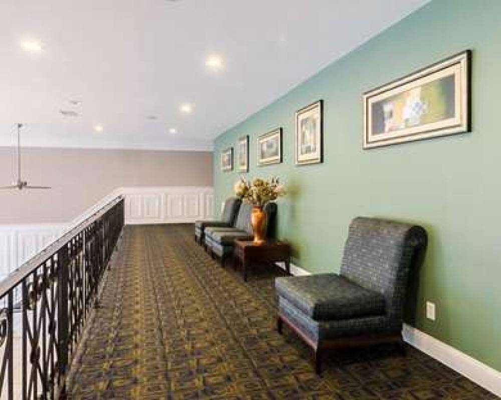 RODEWAY INN AND SUITES WILLIAMSBURG 8